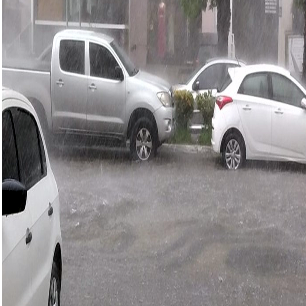 Chuva forte causa vários acidentes em Volta Redonda