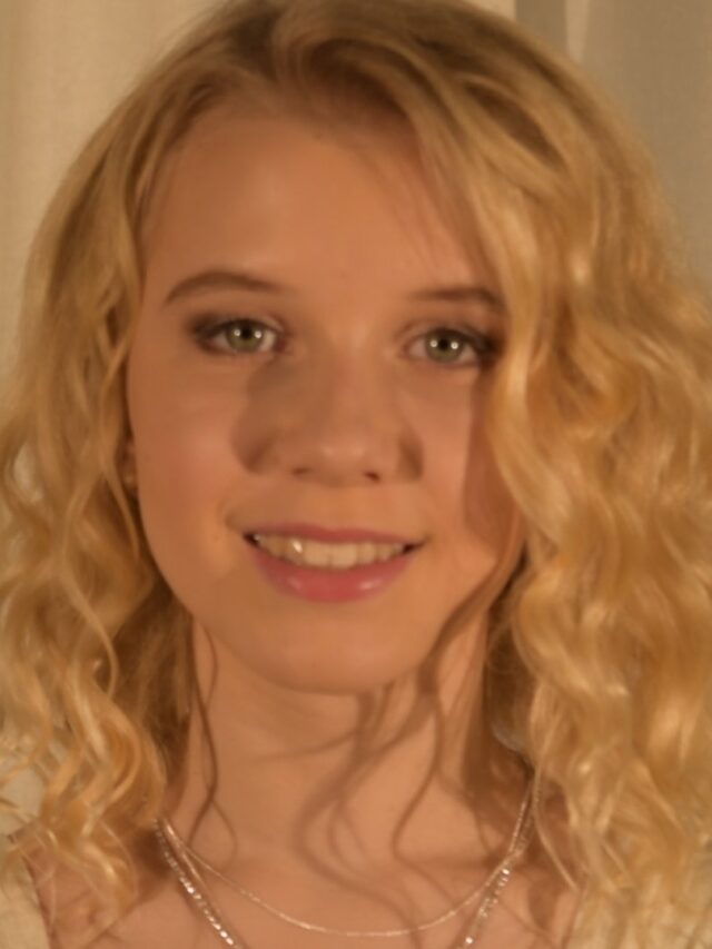 Cantora Sofia Shkidchenko