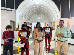 Arte de personagem assinada por Irlayne Silveira exposta em Volta Redonda